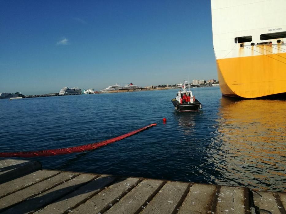 El barco incendiado Grande Europa ya está en Palma