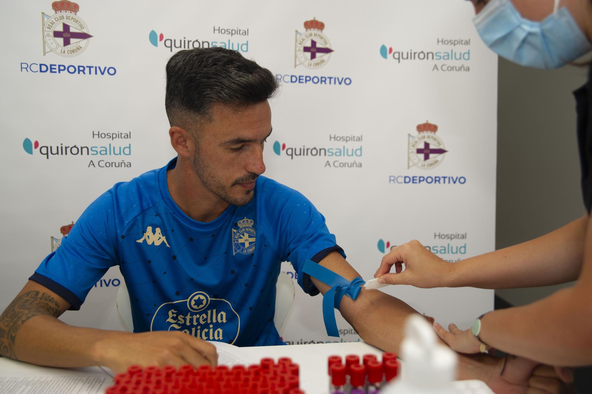 Exámenes médicos a los futbolistas del Dépor al iniciar la pretemporada