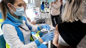 Les reinfeccions per covid es quadrupliquen en un mes