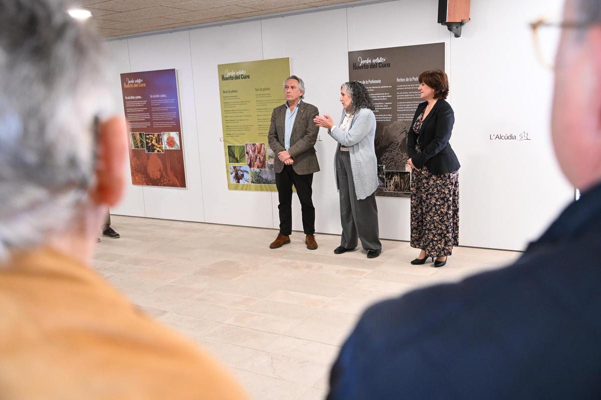 Un momento de la exposición sobre el Jardín Huerto del Cura de Elche en La Alcudia