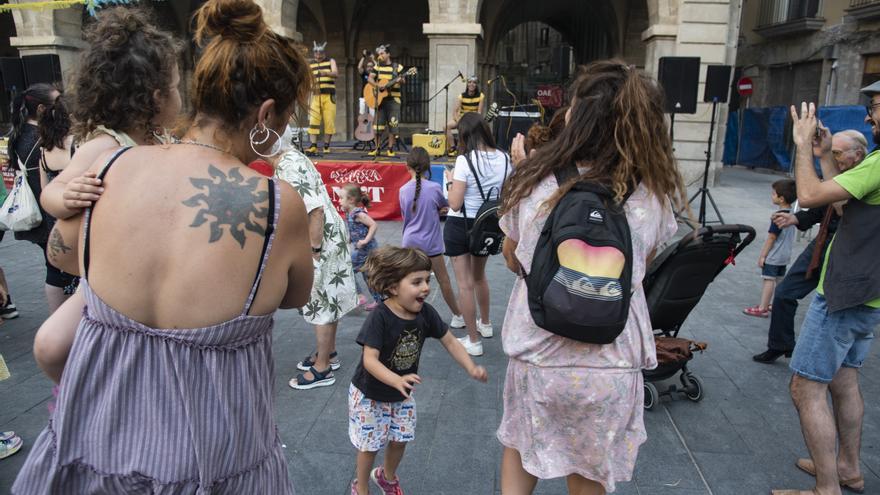 Revetlla infantil sense petards a la plaça Major de Manresa el divendres 23