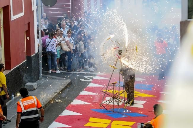 Procesion del Carmen por las calles de La Isleta