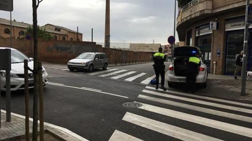 Atropellen una dona en un pas zebra a Manresa