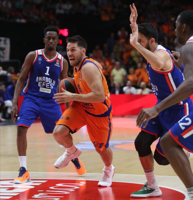 Valencia Basket - Efes, las mejores fotos