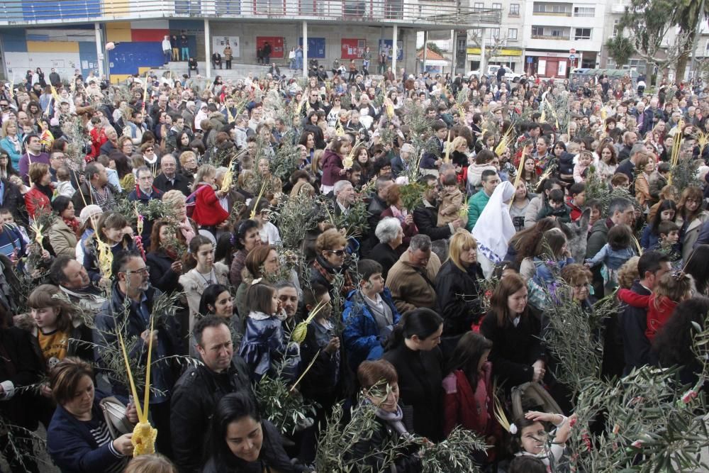 Semana Santa 2016 en Morrazo | Una mula, centro de todas las miradas en el Domingo de Ramos de Moaña