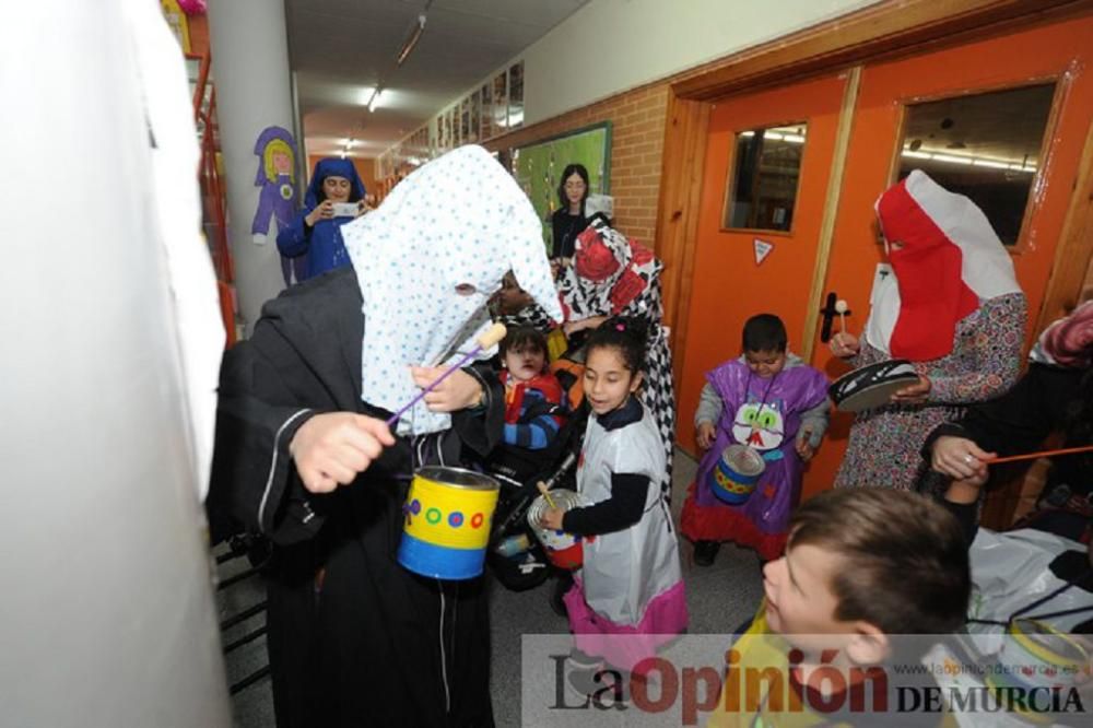 Los tambores de Moratalla llegan al colegio Primitiva López