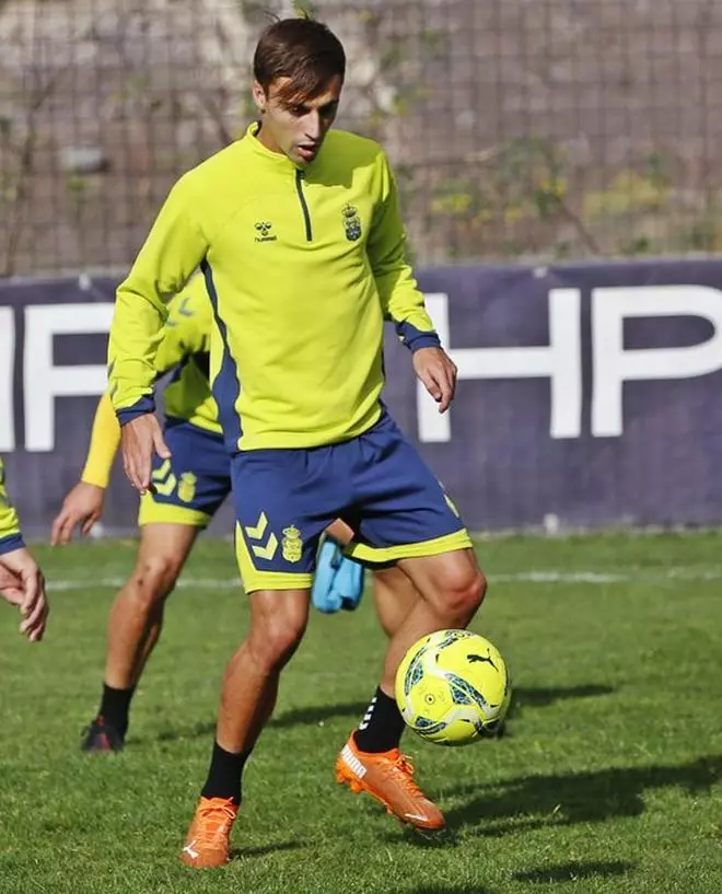 Óscar Clemente da positivo y Jonathan Silva es aislado