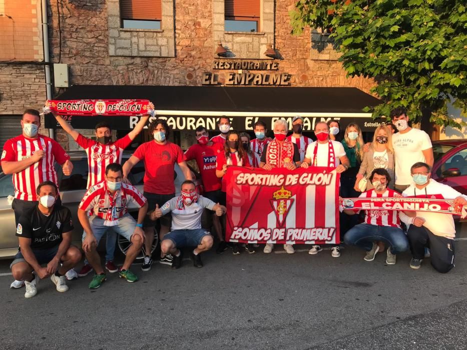 Fútbol: Así vivió la afición del Sporting el derbi de las mascarillas