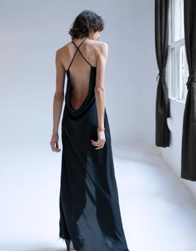 Espalda vestido lencero negro de Rita Miller