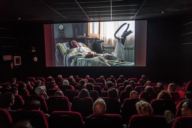 El documental de EL PERIÓDICO 'Un corazón contra reloj' se estrena en el cine Texas de Barcelona: "Da mucha esperanza"