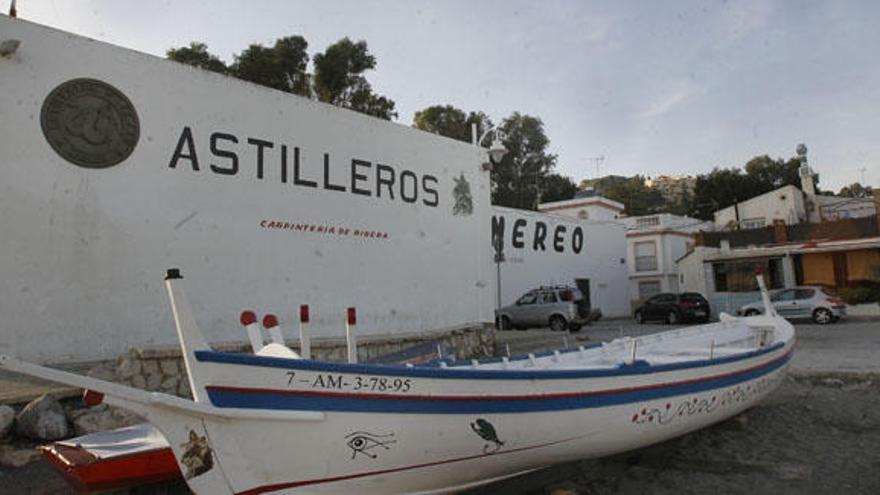 Astilleros Nereo en su enclave junto a los Baños del Carmen, en Pedregalejo.