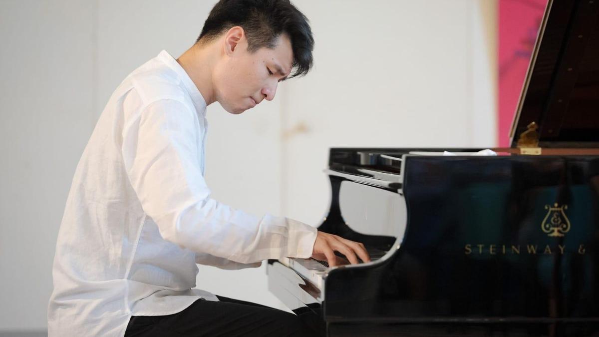 Hehuan Yu, el pianista que clausurará hoy el Festival Internacional de la Música