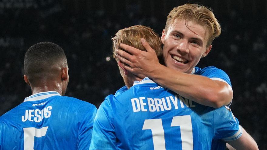 Resumen, goles y highlights del Nápoles 2–1 Sporting de Lisboa de la segunda jornada de la Champions League