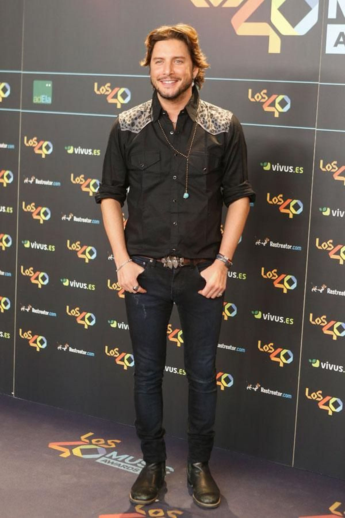 Manuel Carrasco en la fiesta de Los 40