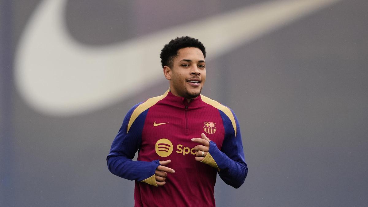Vitor Roque, en un entrenamiento del Barça en la ciudad deportiva de Sant Joan Despí.