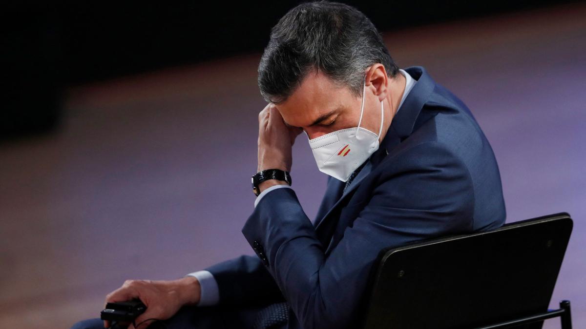 El presidente del Gobierno, Pedro Sánchez, durante la ceremonia de clausura de la Cumbre Social de la UE en Oporto, Portugal, este 7 de mayo de 2021.