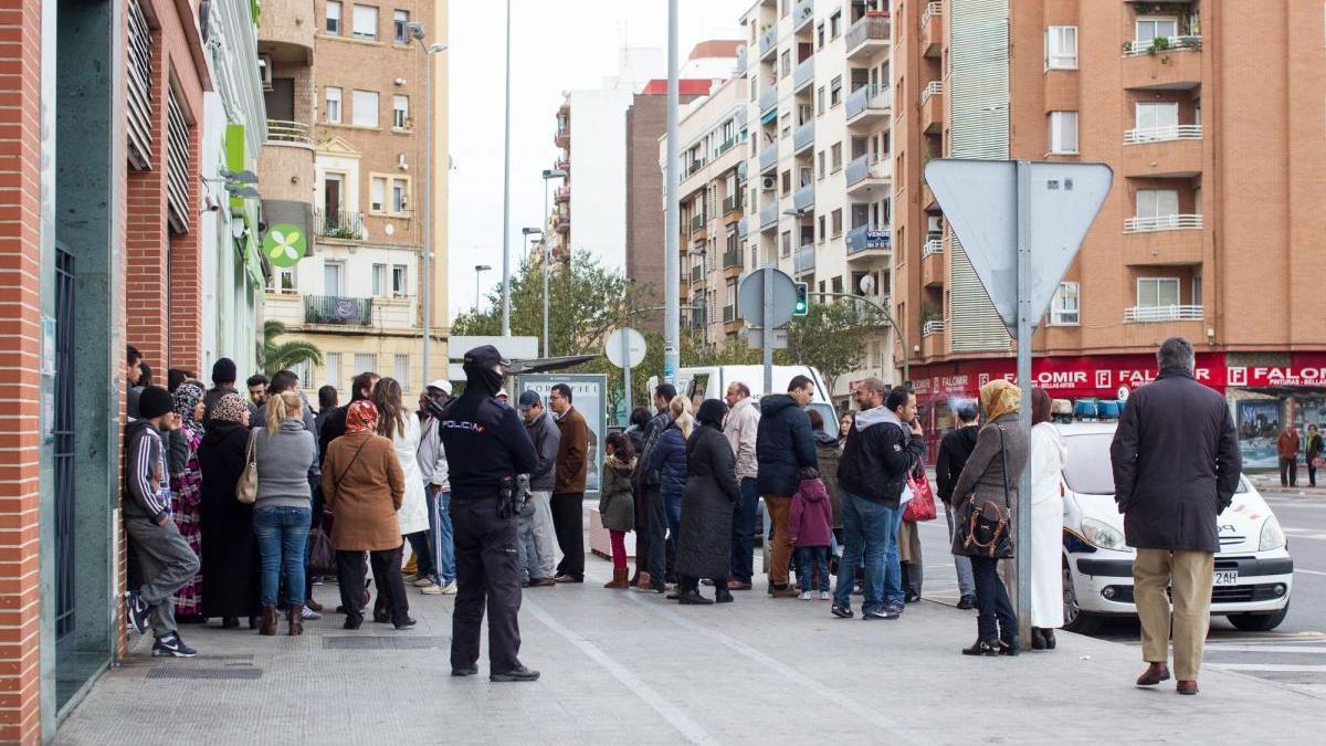Detenido el jefe en Castelló de la oficina de extranjería por presunta corrupción