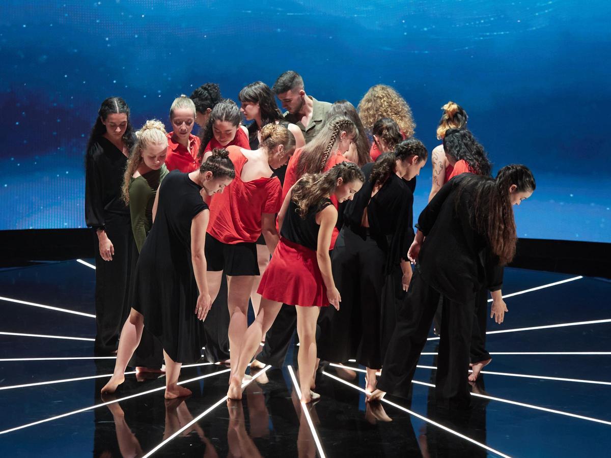 Archivo - Espectaculo, durante la XXVIII edición de los Premios Max de las Artes Escénicas Pamplona-Iruña en el Teatro Gayarre, a 16 de junio de 2025, en Pamplona. ARCHIVO.