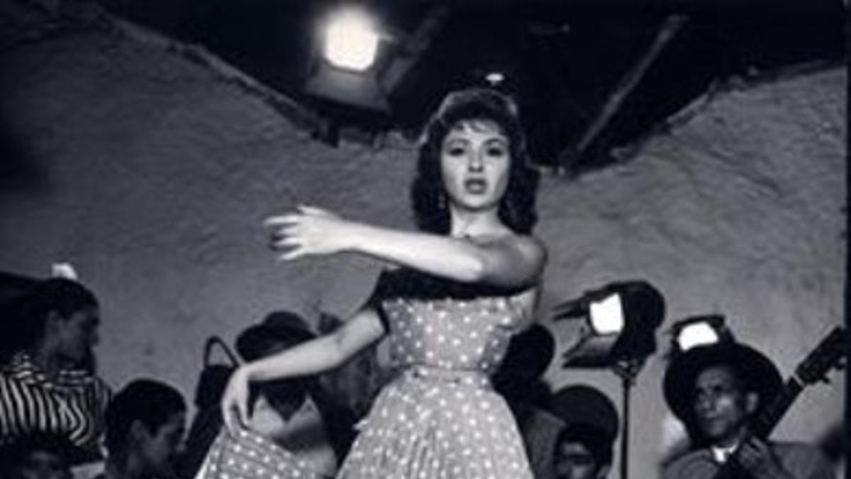 JUVENTUDEn pleno baile,en los años 50.