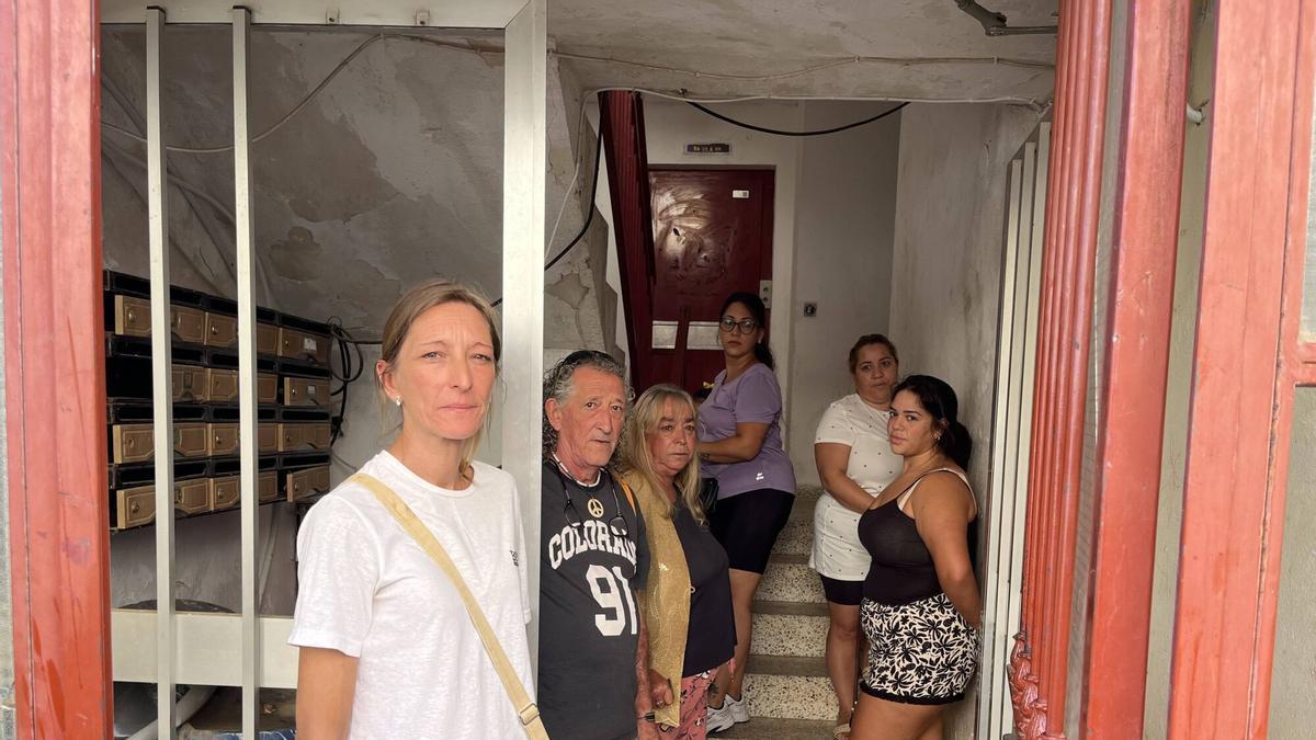 Vídeo | Vecinos de Suerte de Saavedra en Badajoz piden una vivienda digna a la Junta