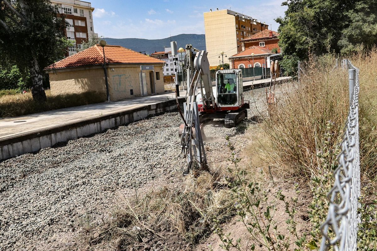 Trabajos en la estación de Alcoy el mes pasado