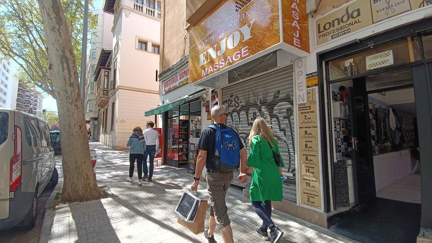 Masajes orientales en Palma: Los vecinos se rebelan contra la apertura del noveno local de este tipo en Son Armadans