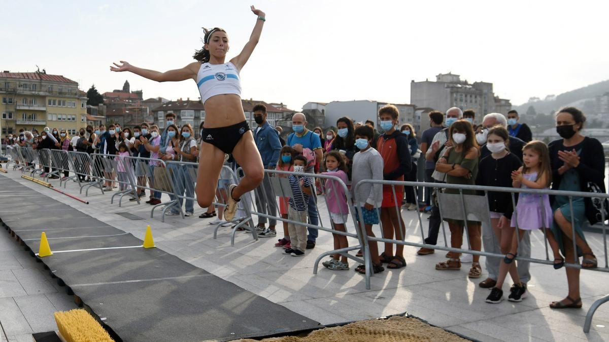 Un salto en la categoría femenina