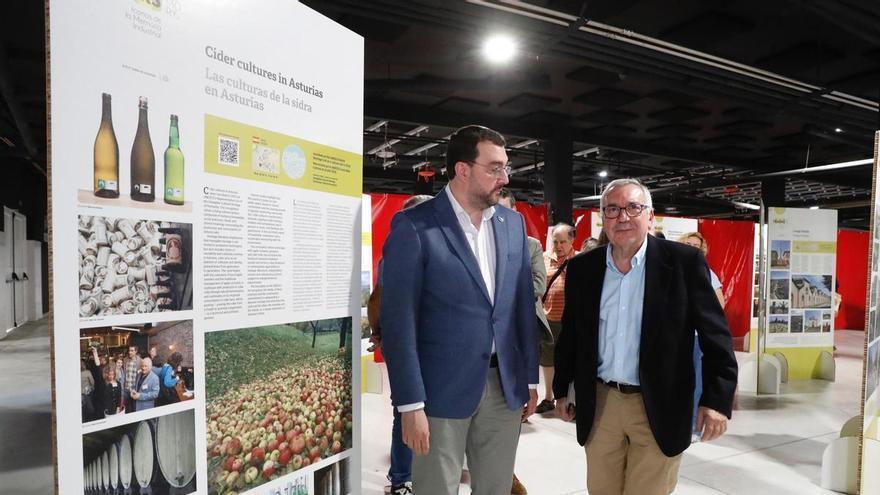 Álvarez Areces publica el "atlas mundial del patrimonio industrial", en palabras de Barbón