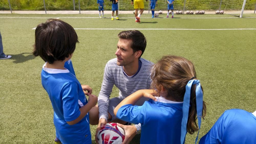 Visita de David Fernández al Campus el Real Oviedo