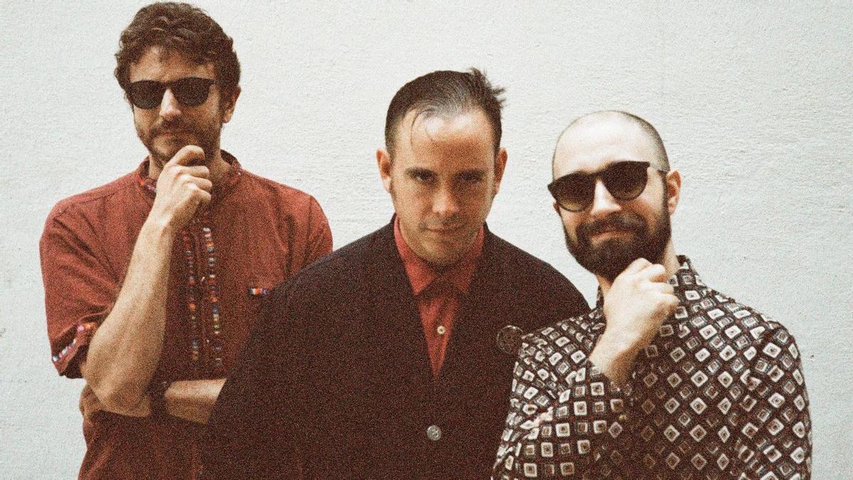 Los tres integrantes de Ukelele Zombies: Andrés Palmero, Luis Armand y Daniel Peinado.