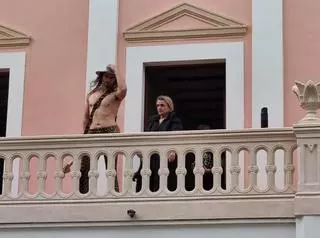 Nacho Cano y sus hippies ya se asoman a la terraza del Teatro Pereyra de Ibiza