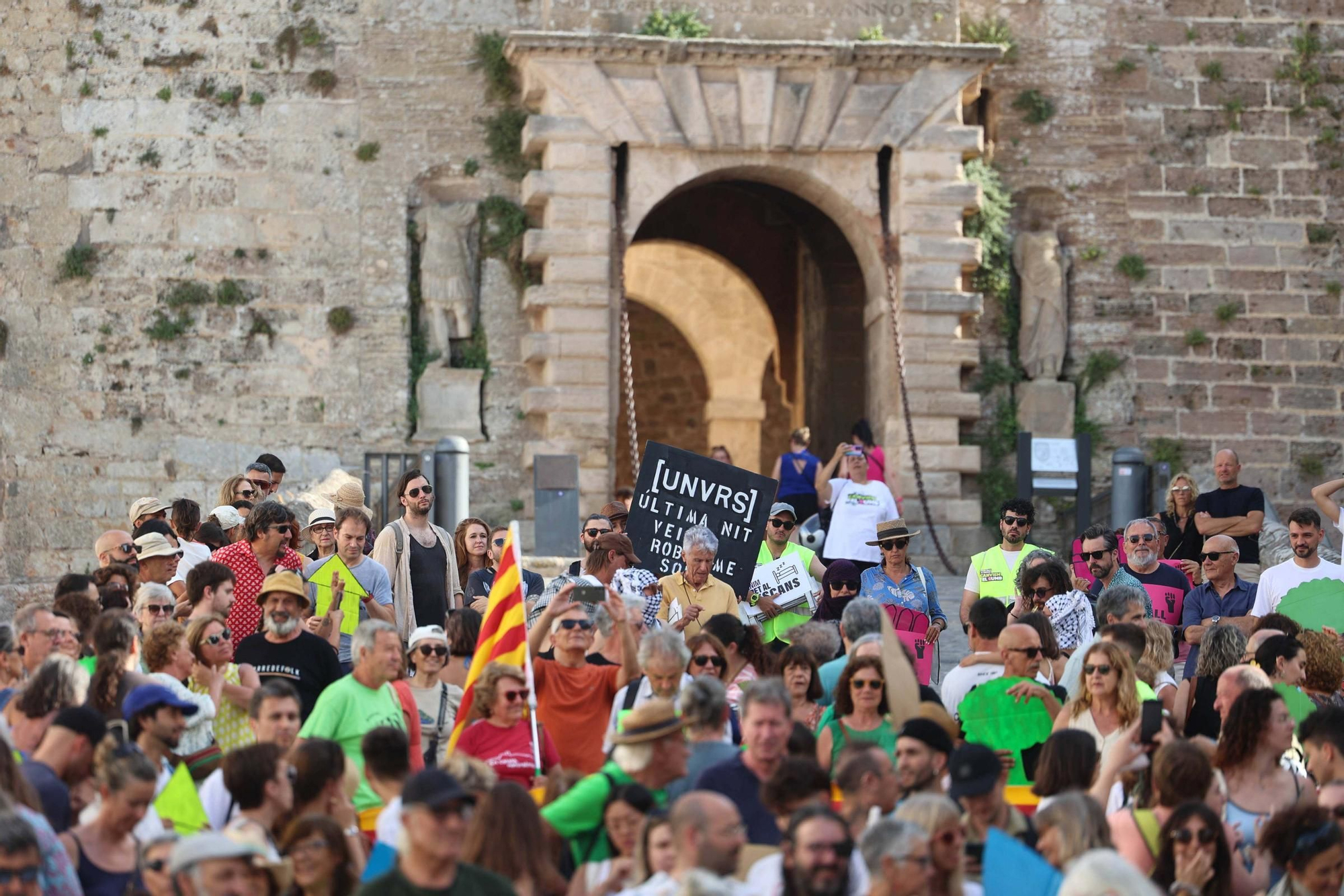 Manifestación contra la masificación turística en Ibiza