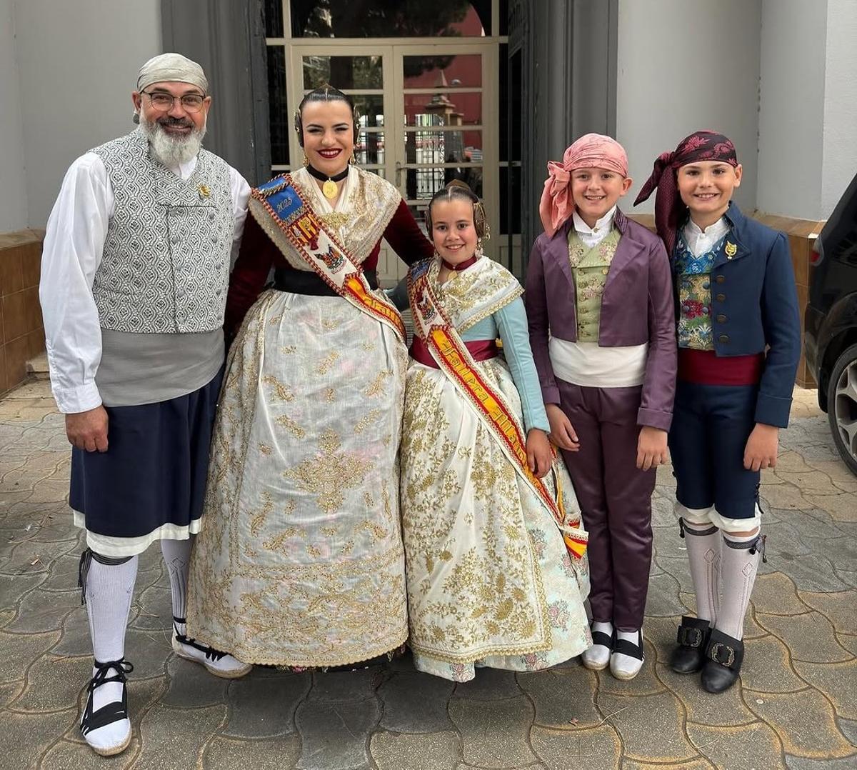 La falla La Fonteta, una de las invitadas al Altar de Russafa