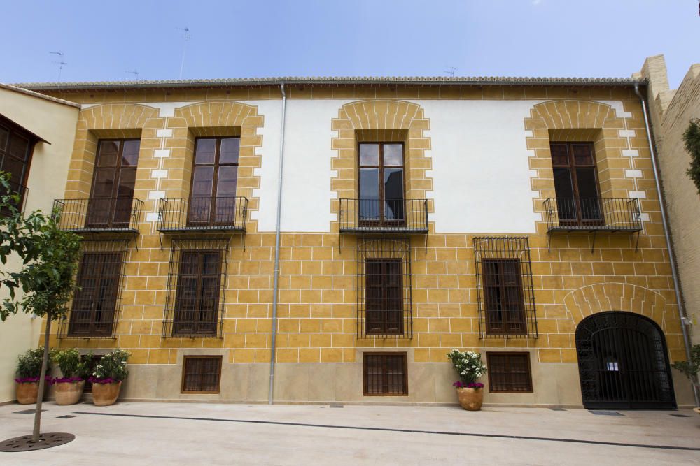 Primer día del Colegio del Arte Mayor de la Seda de Valencia