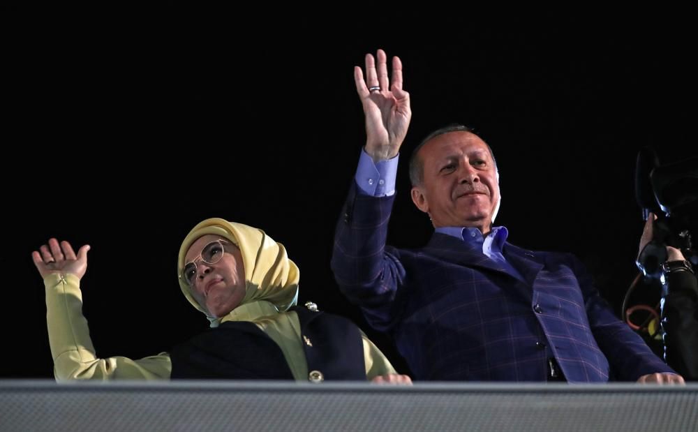 Erdogan gana el referéndun constitucional en Turquía