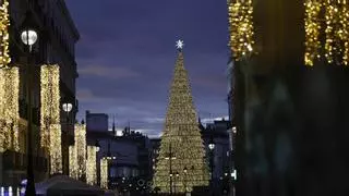 Luces de Navidad en Madrid: estos son los inesperados encargados de encenderlas