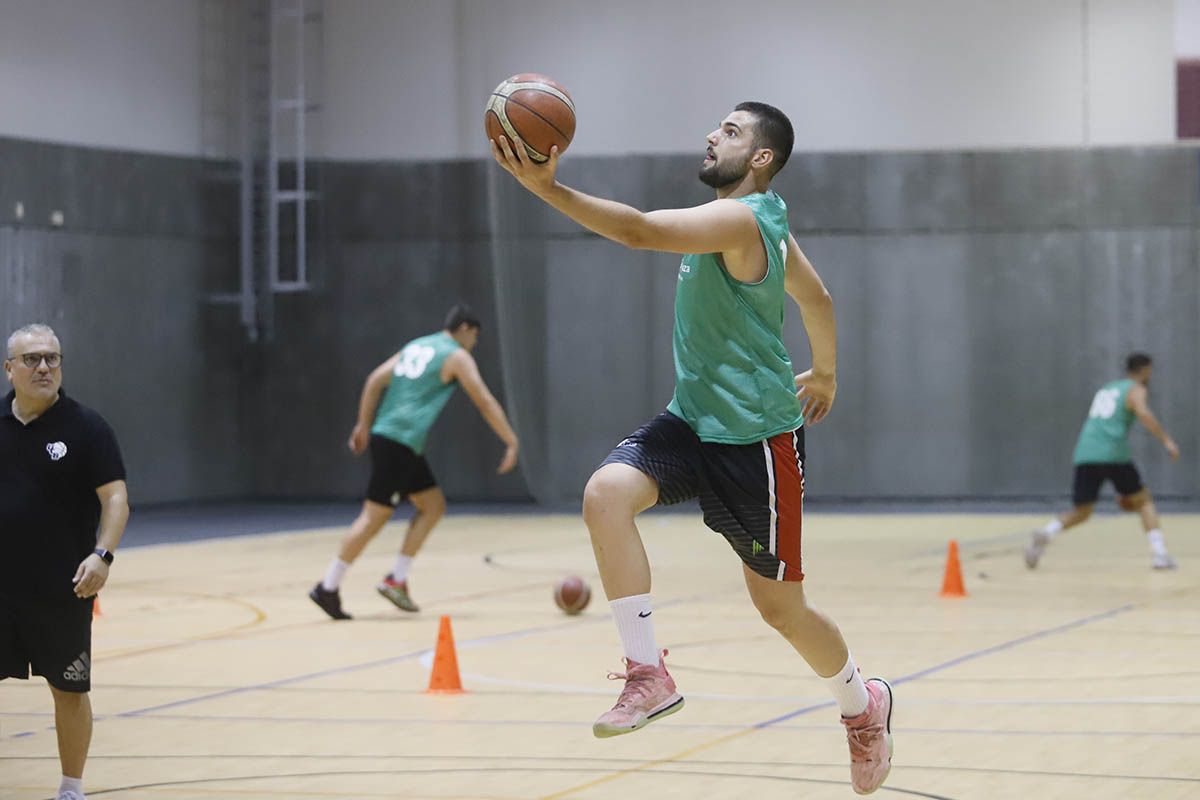 Las imágenes del primer entrenamiento del UCB Camper Eurogaza