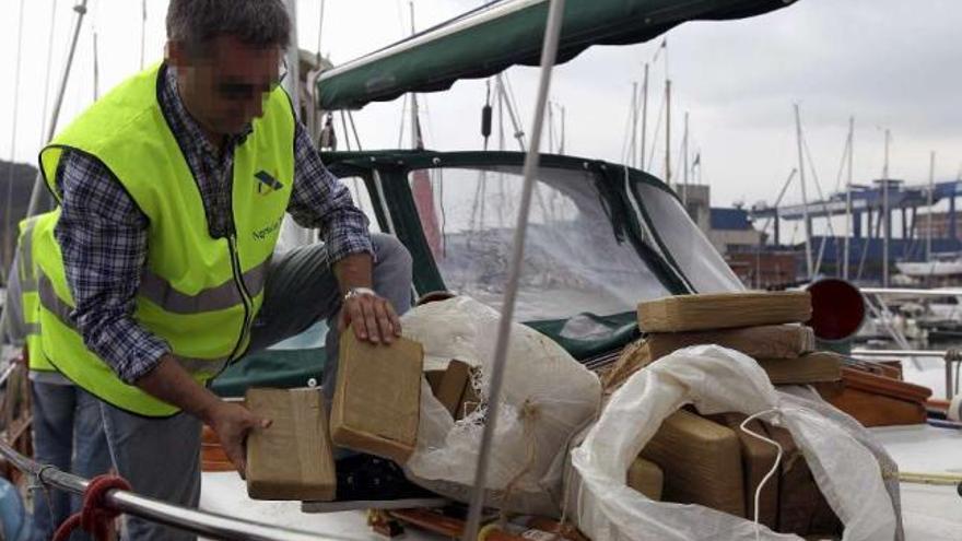 Incautados 700 kilos de cocaína en un velero en Guipuzcoa