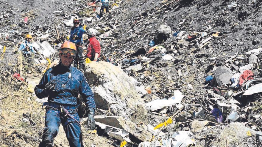 Imatge del lloc de l&#039;accident que va acabar amb la vida de 150 persones.