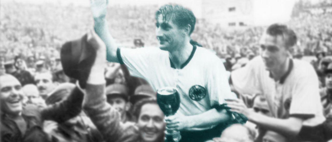 Walter y Eckel, tras ganar la final del Mundial de 1954.