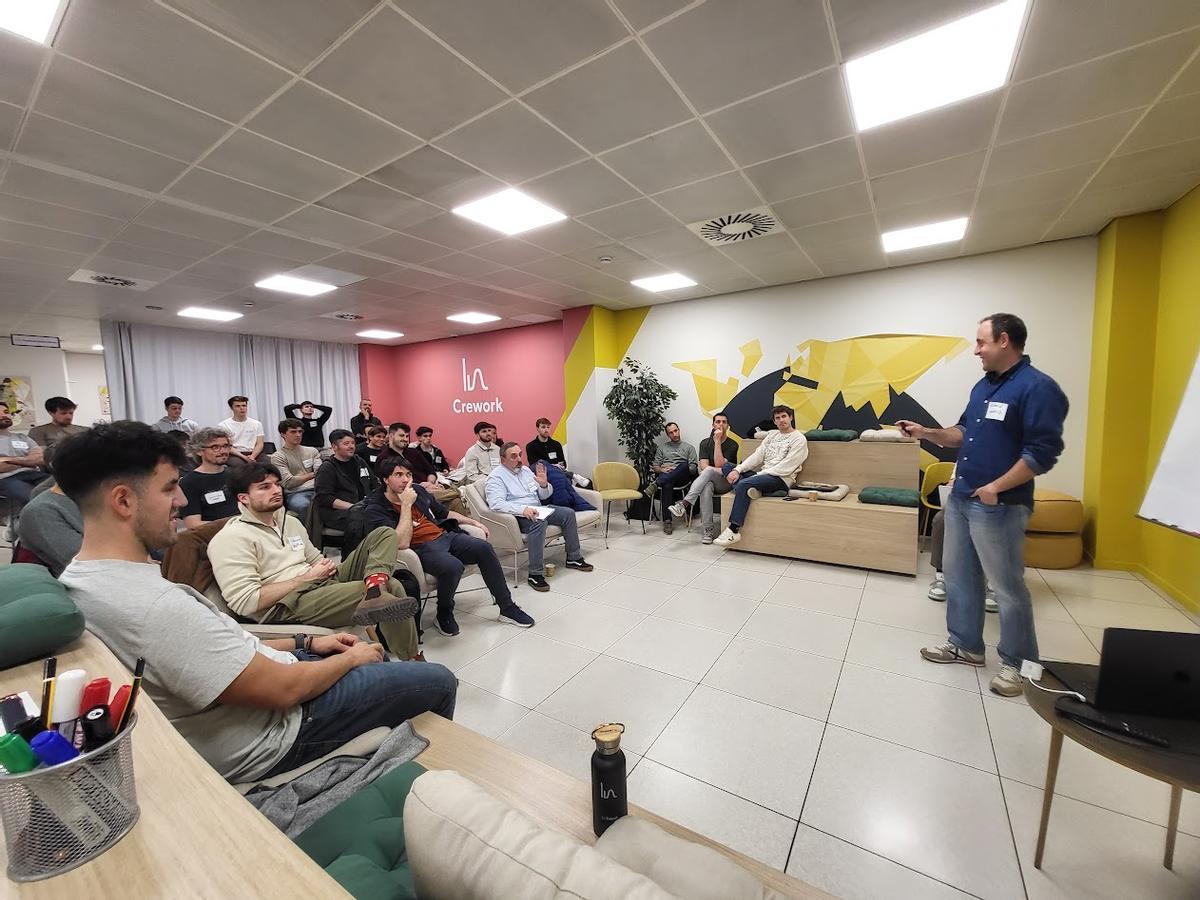 El GironaHub va acollir fa poques setmanes l'Startup Reset Weekend, on desenes d'emprenedors i experts van compartir experiències