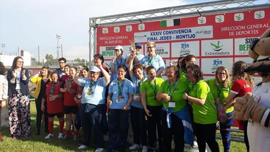 Los Jedes viven una lluvia de medallas en Montijo