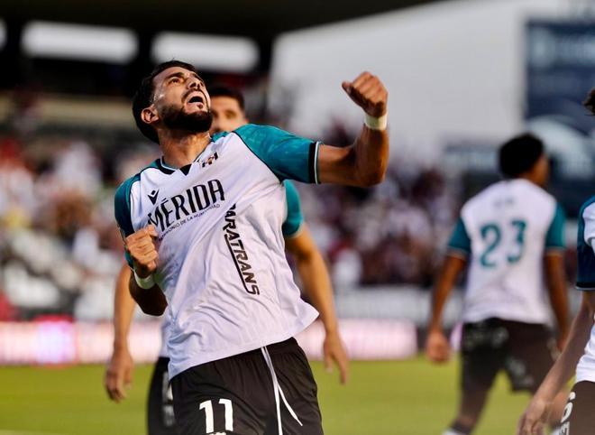 Galería | Las imágenes del encuentro entre el Mérida y el Deportivo Fabril