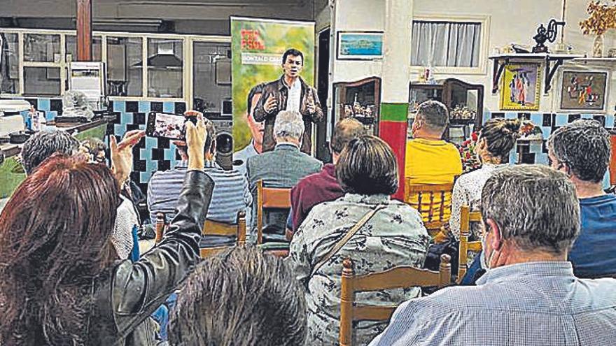 Gonzalo Caballero, ayer en Malpica. |   // L.O.