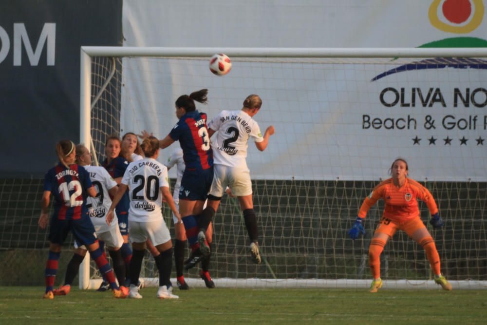 Las mejores fotos del Levante - Valencia Femeninos