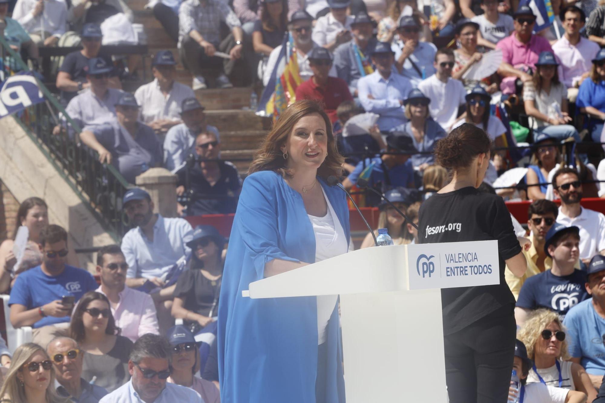 Mitin central del PPCV en la Plaza de Toros de València