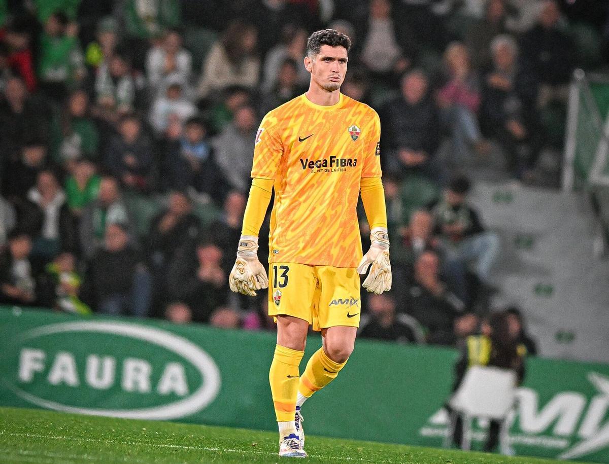 Dituro durante el transcurso de un duelo del Elche CF
