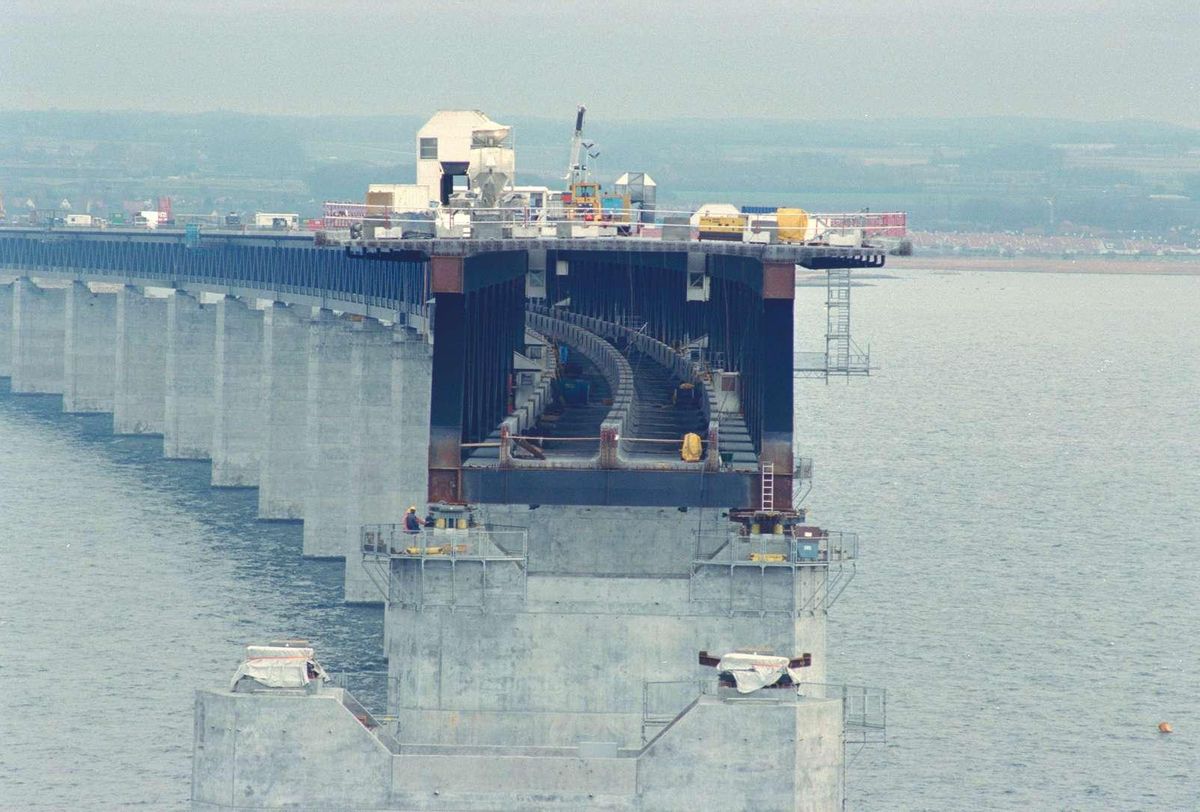 Özesundsbron, kendi serisine sahip 82.000 ton köprü