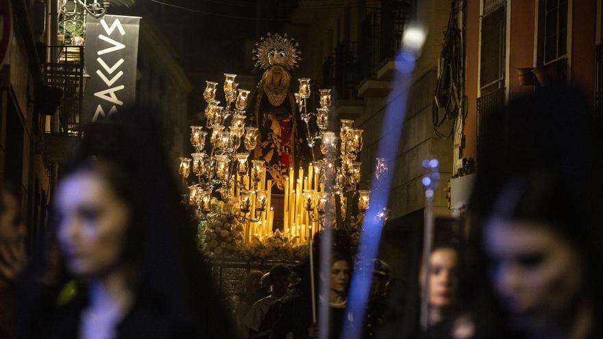 Semana Santa: Cristo del Divino Amor y Virgen de la Soledad &quot;La Marinera&quot;