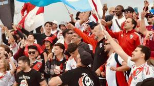 La afición de River en Barcelona